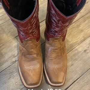 Men’s cowboy boots